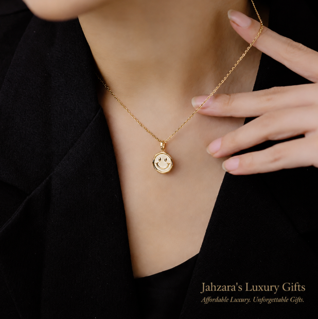 18K Gold Smiley Face Pendant Necklace β Luxury Wax Seal Charm