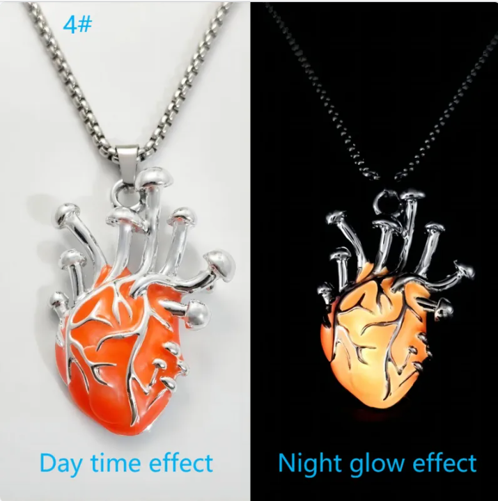 Luminous Anatomical Heart Pendant Necklace — Glow in the Dark