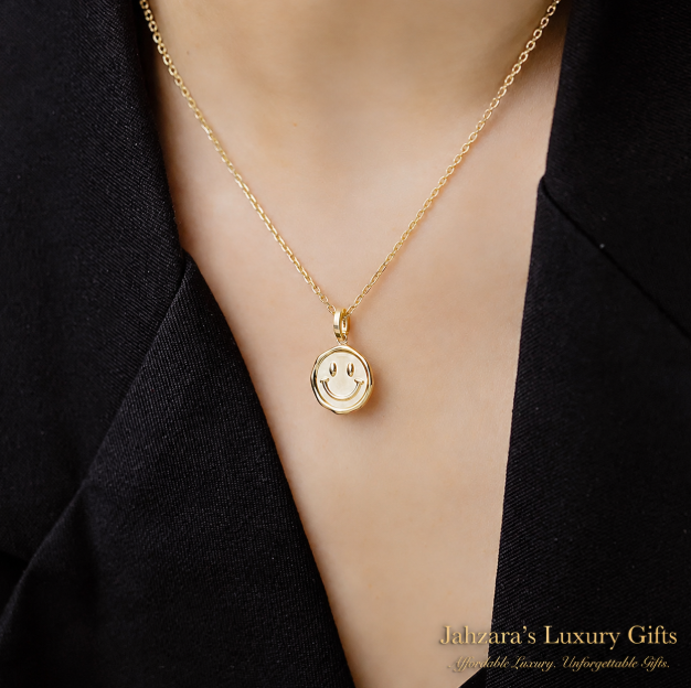 18K Gold Smiley Face Pendant Necklace — Luxury Wax Seal Charm